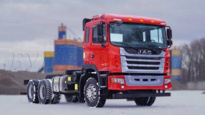На украинском рынке впервые появились грузовики JAC колесной формулы 6х4 - autocentre.ua - Украина