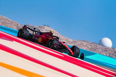 Шарль Леклер - Гонщики Ferrari довольны итогами первого дня тестов - f1news.ru - Бахрейн - Абу-Даби