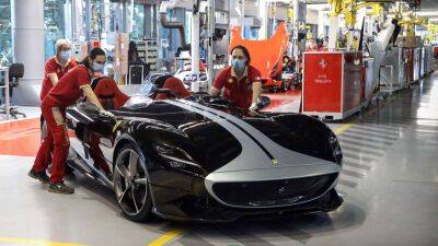 Ferrari выплатит каждому сотруднику по 13,5 тысяч евро бонусов - autocentre.ua