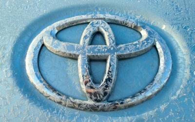Toyota отзывает в России почти 23 тысячи автомобилей - zr.ru - Россия